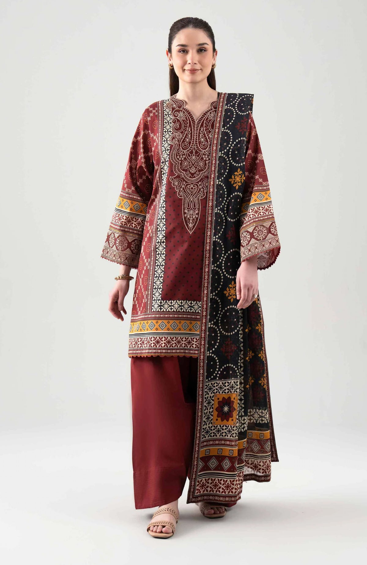 rust-maroon printed lawn 3pc